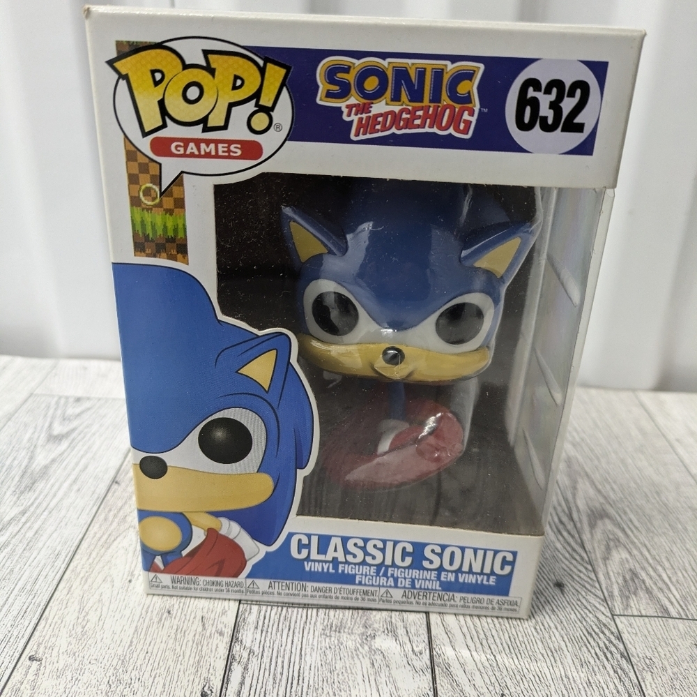 Funko Pop 632 Classic Sonic Vinyl Figure